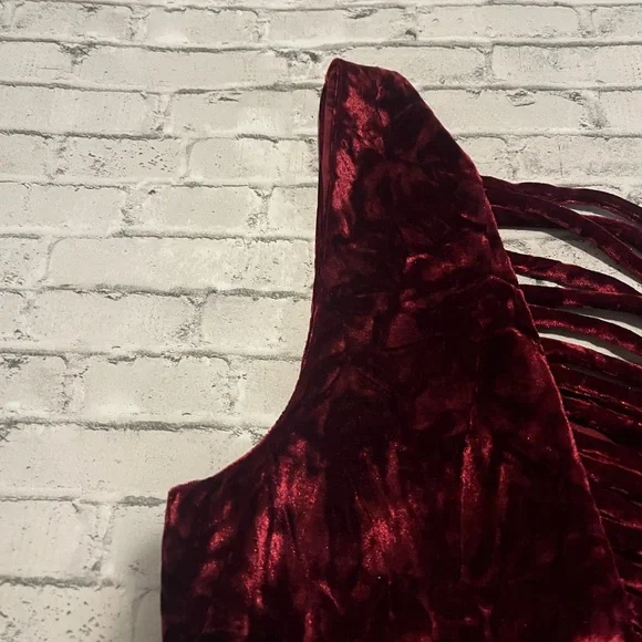 Charlotte Russe Burgundy Asymmetrical Velvet Dress Size Large - Picture 10 of 10